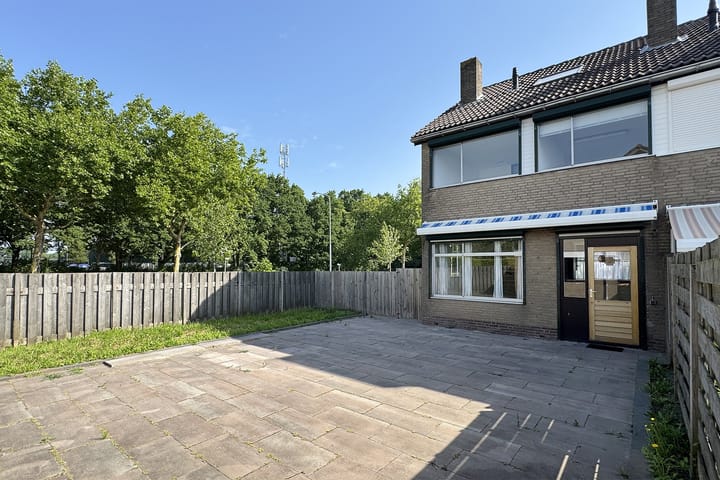 Photo 40 of Van Vlaanderenstraat 57