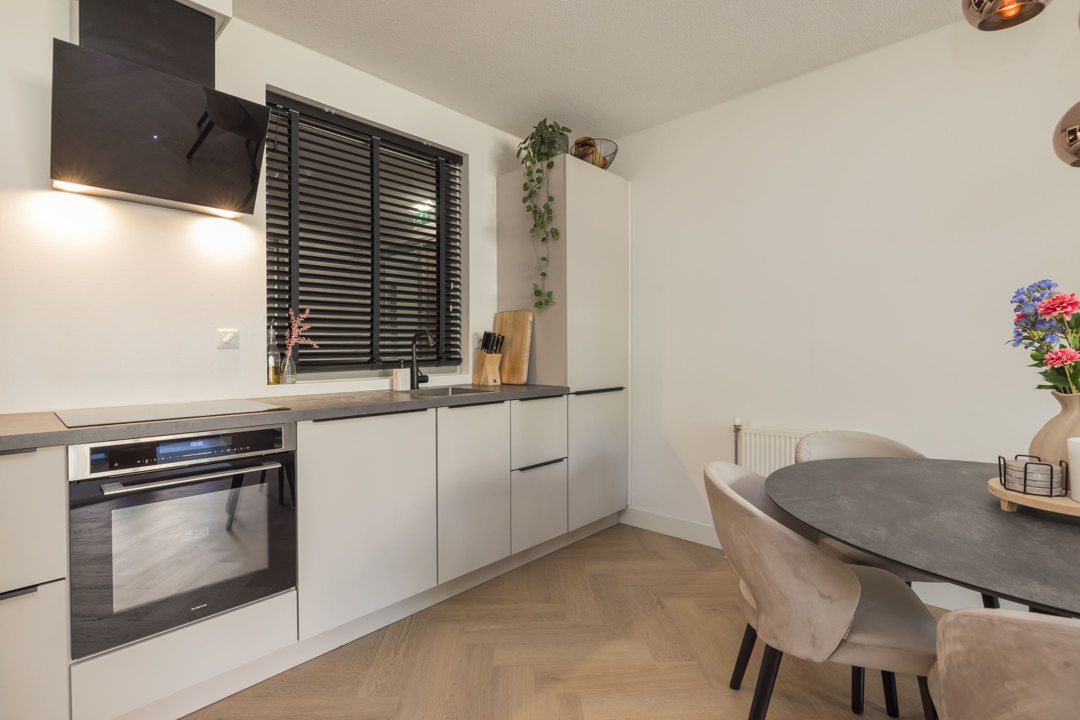 Foto 9 van Jan van Goyenplein 38