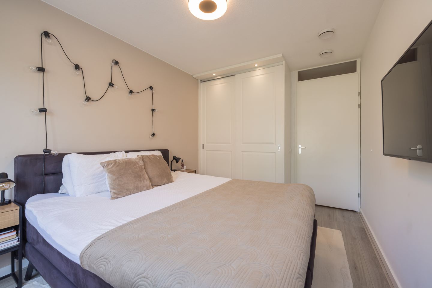 Foto 19 van Jan van Goyenplein 38