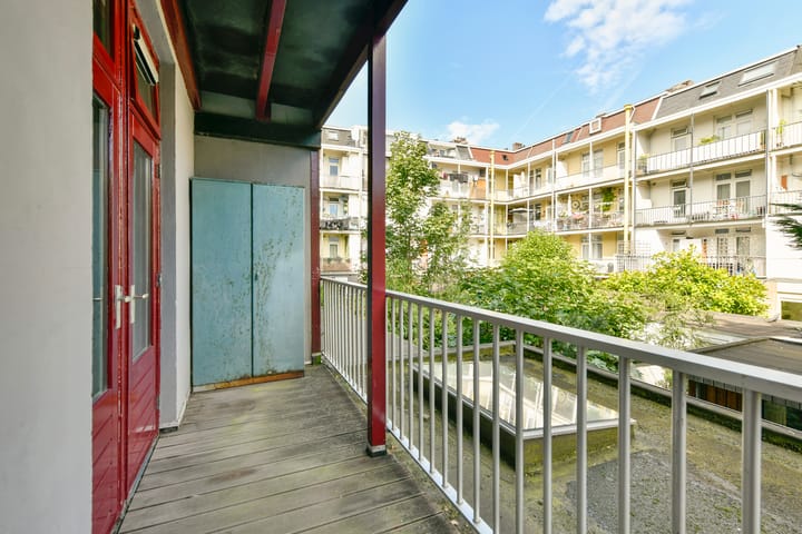 Photo 5 of Van Hogendorpstraat 158-1