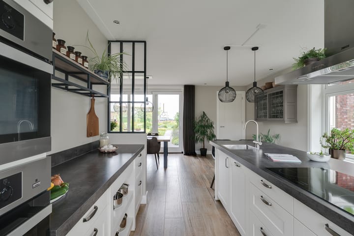 Foto 12 van Oostmijzerdijk 7