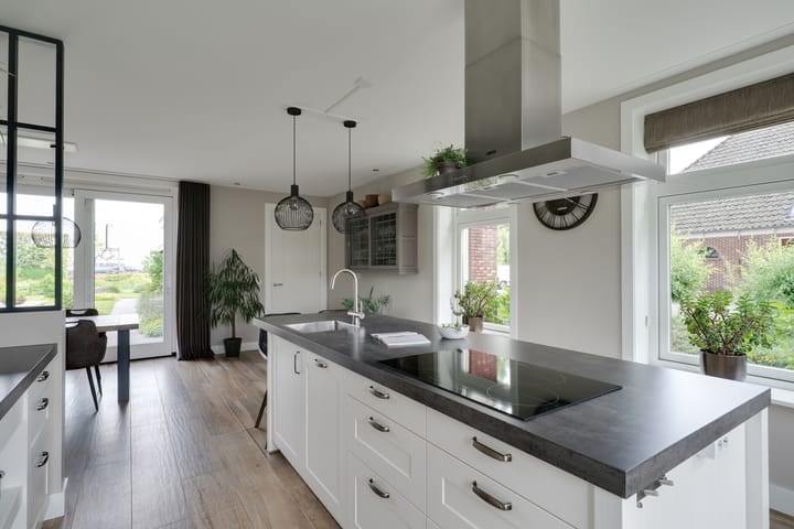 Foto 11 van Oostmijzerdijk 7