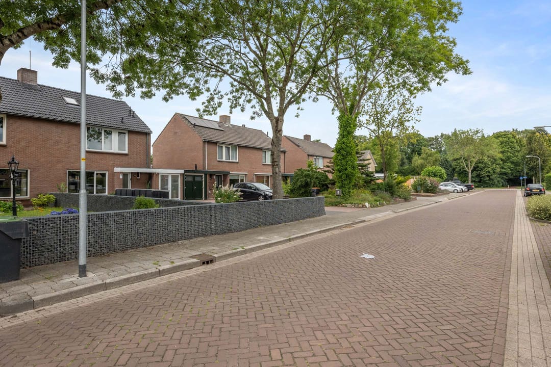 Photo 26 of Oostlaan 10