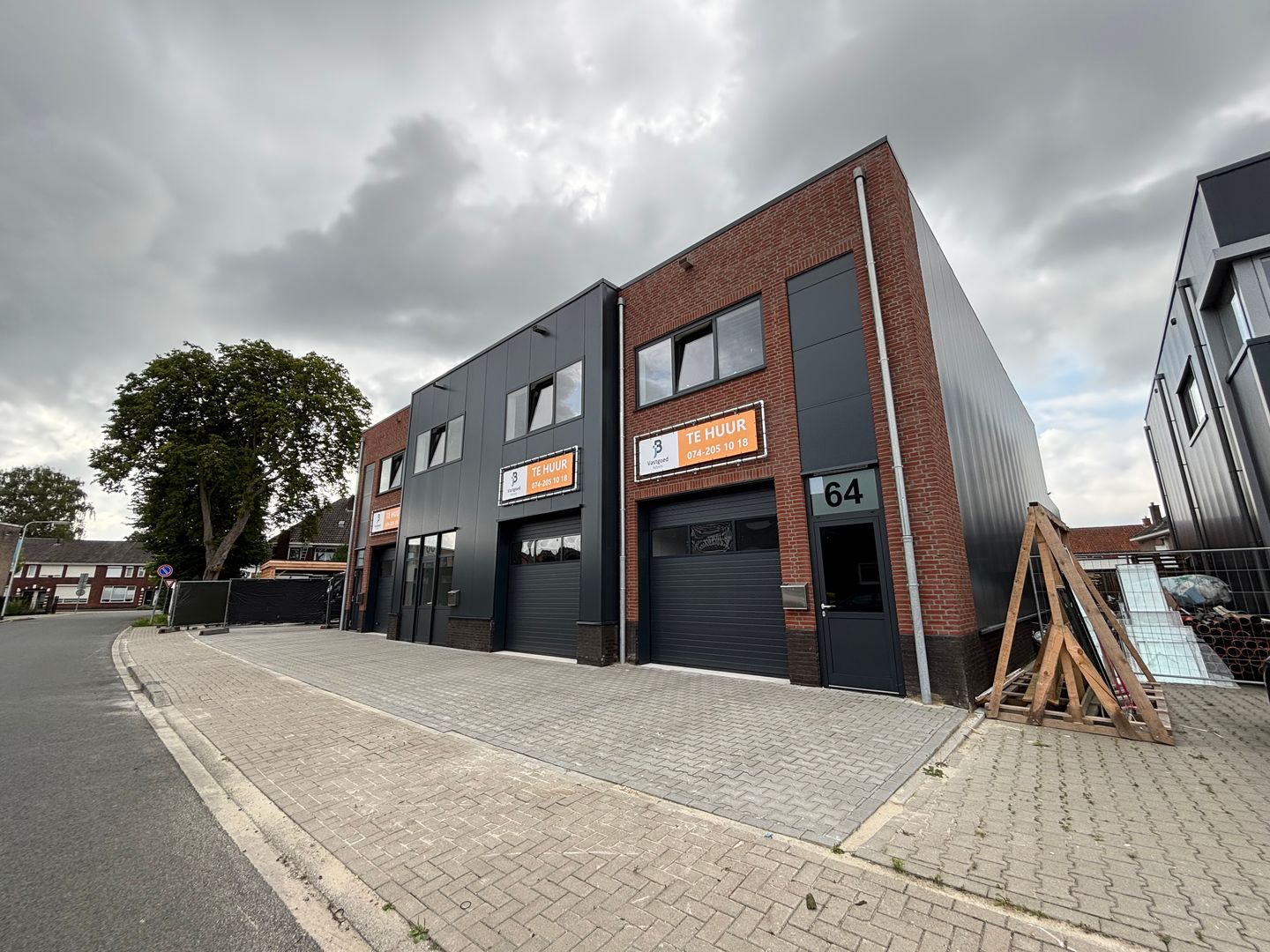 View photo 2 of Kalimantanstraat 64-68
