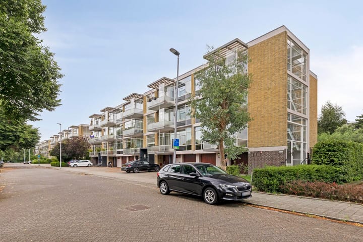 Photo 1 of Louise de Colignylaan 25