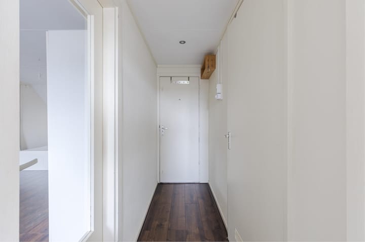 Photo 17 of Cornelis Trooststraat 30-4