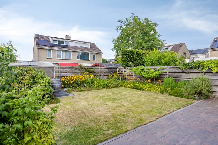 Foto 3 van Lijsterbeslaan 92