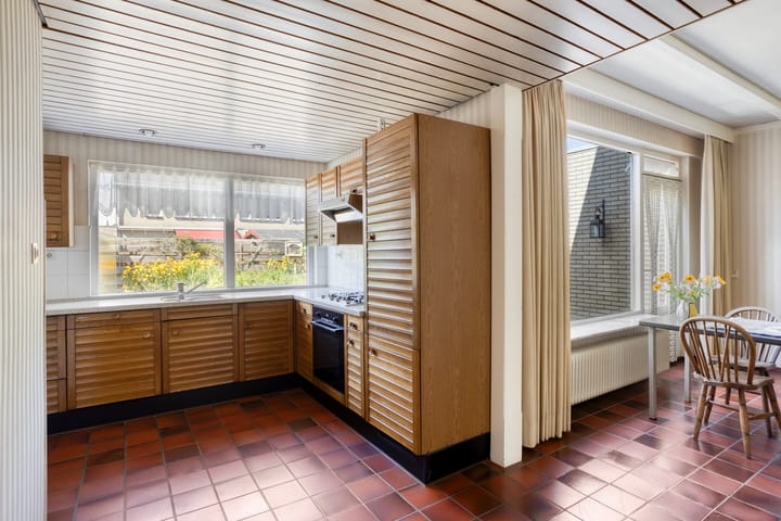 Photo 12 of Lijsterbeslaan 92