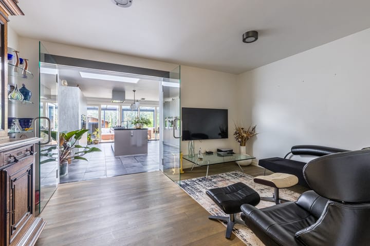 Foto 15 van Oosteinderweg 516