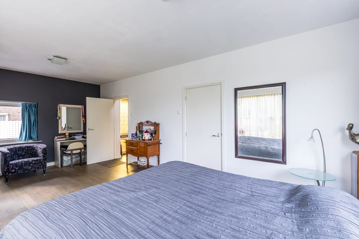 Foto 24 van Oosteinderweg 516