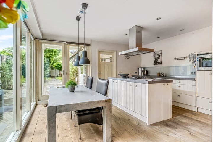 Foto 3 van De Savornin Lohmanstraat 136