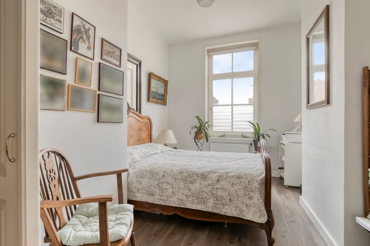 Photo 12 of Maasstraat 16