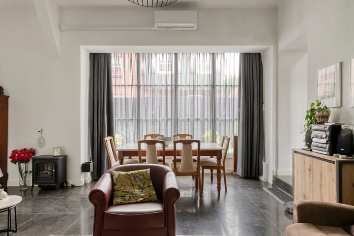 Photo 17 of Maasstraat 16