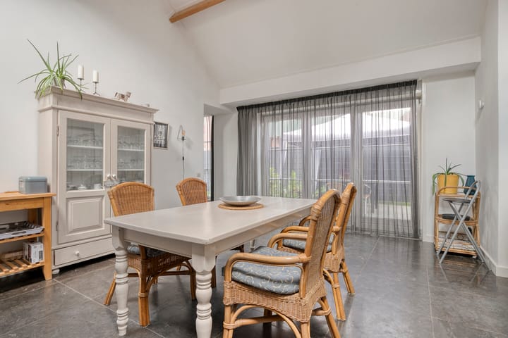 Photo 24 of Maasstraat 16