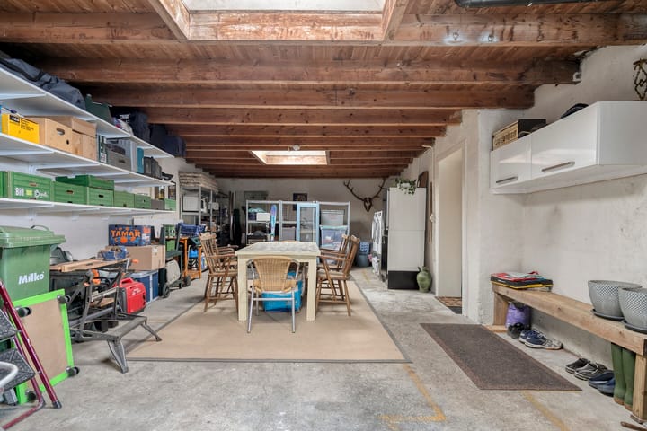 Photo 27 of Maasstraat 16