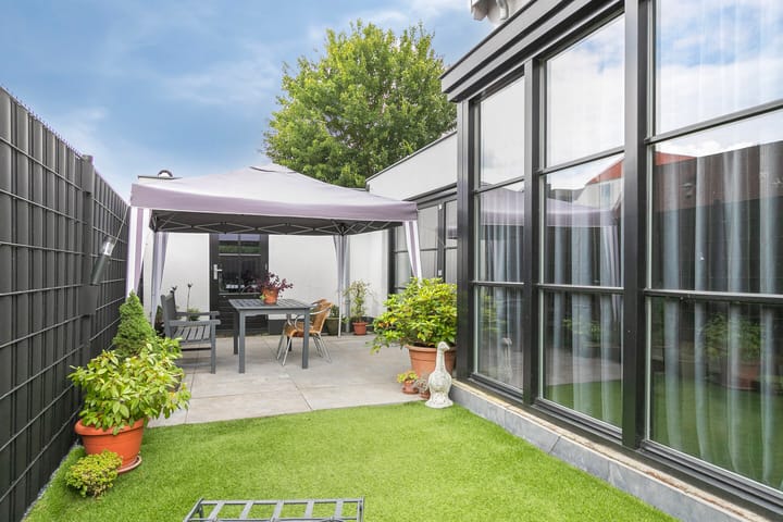 Photo 39 of Maasstraat 16