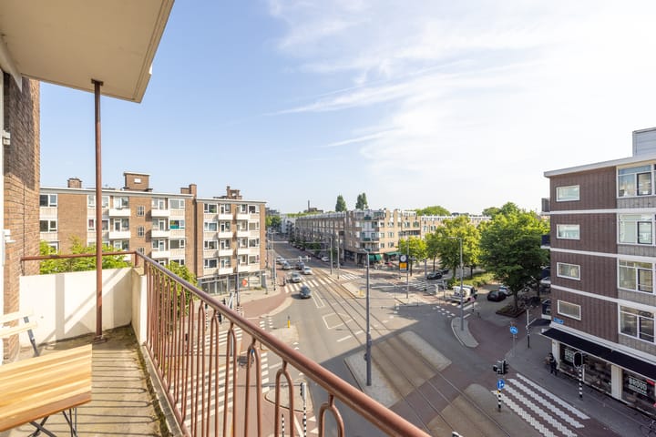 Photo 4 of Admiraal de Ruyterweg 32-D