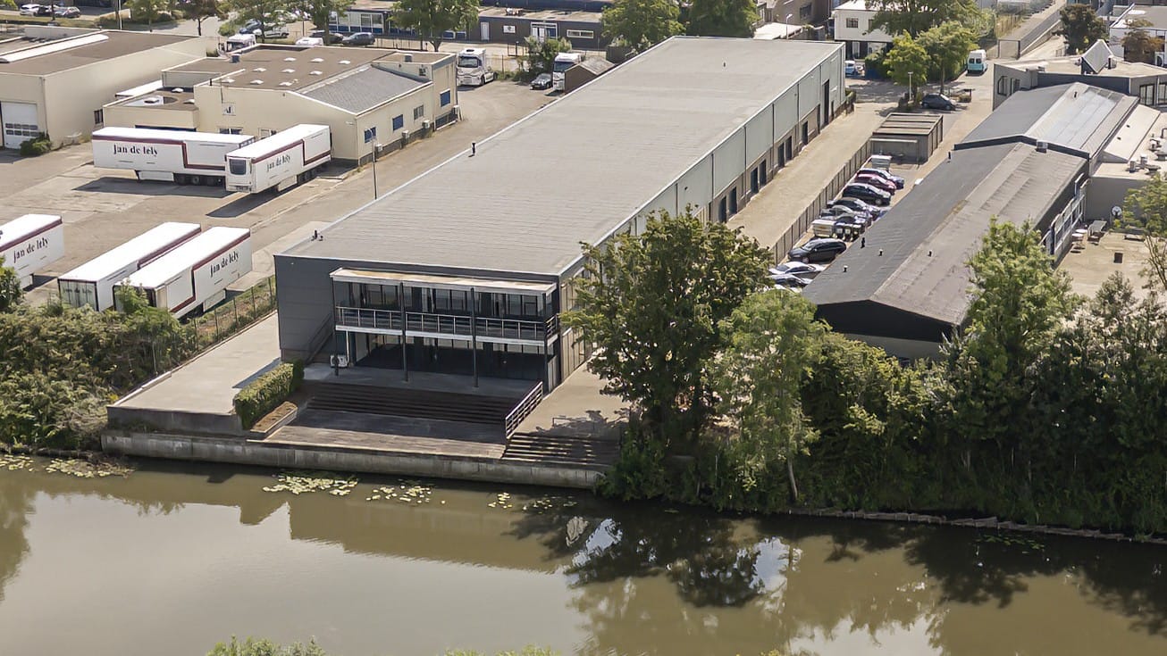Bekijk foto 1 van Rijnstraat 24