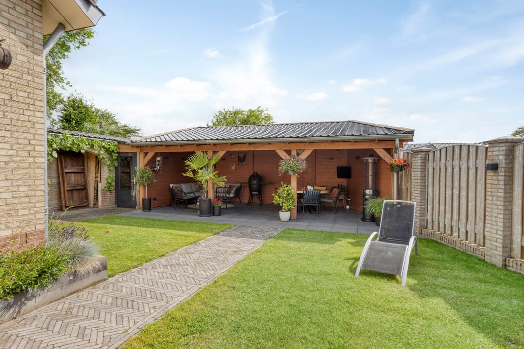 Foto 37 van Lijsterbesstraat 4