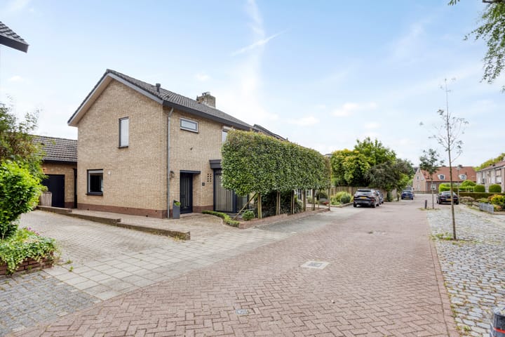 Foto 51 van Lijsterbesstraat 4