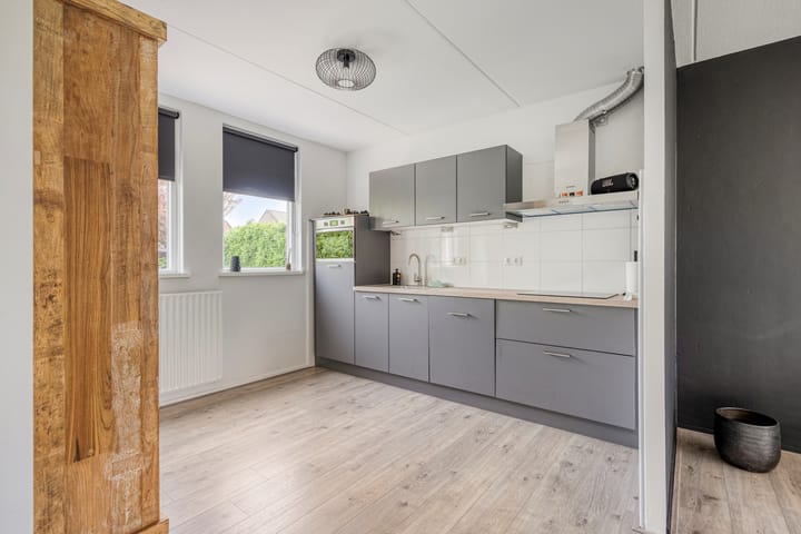 Photo 6 of Dollardlaan 80