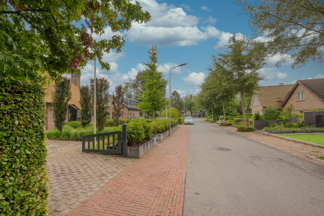 Photo 62 of Damweg 8