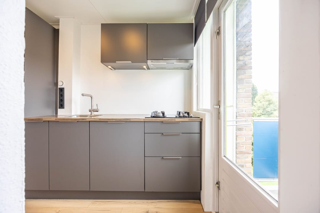 Photo 11 of Paterswoldseweg 453