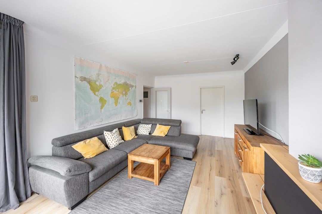 Photo 13 of Paterswoldseweg 453