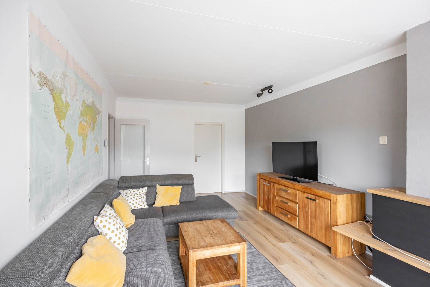 Photo 14 of Paterswoldseweg 453