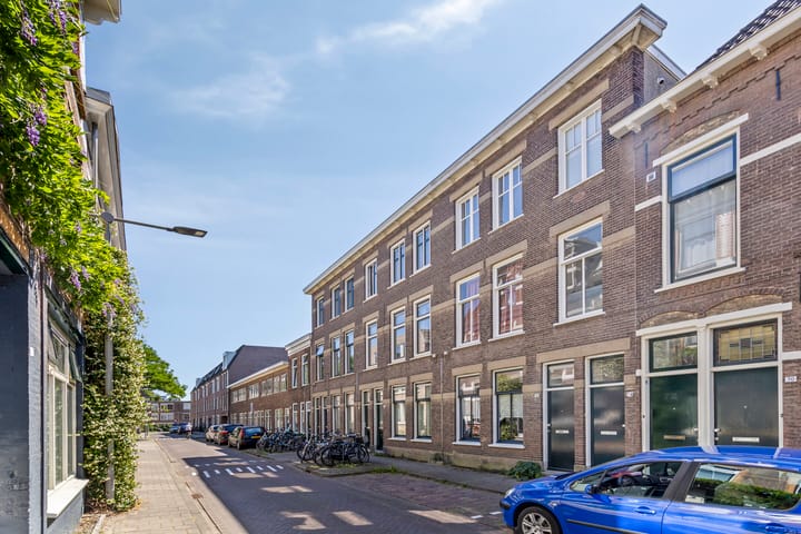 Photo 2 of Spoorwegstraat 76