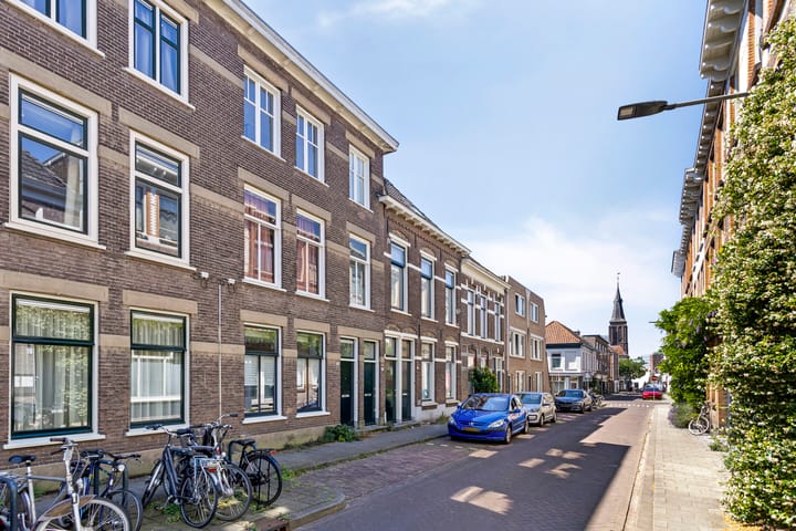 Photo 3 of Spoorwegstraat 76