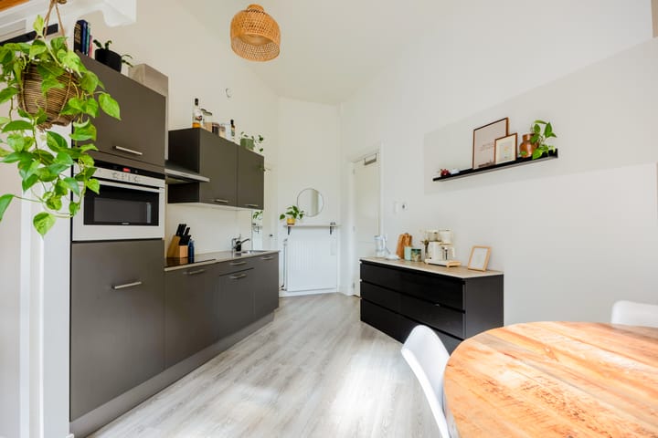 Foto 10 van Jan de Wittstraat 6