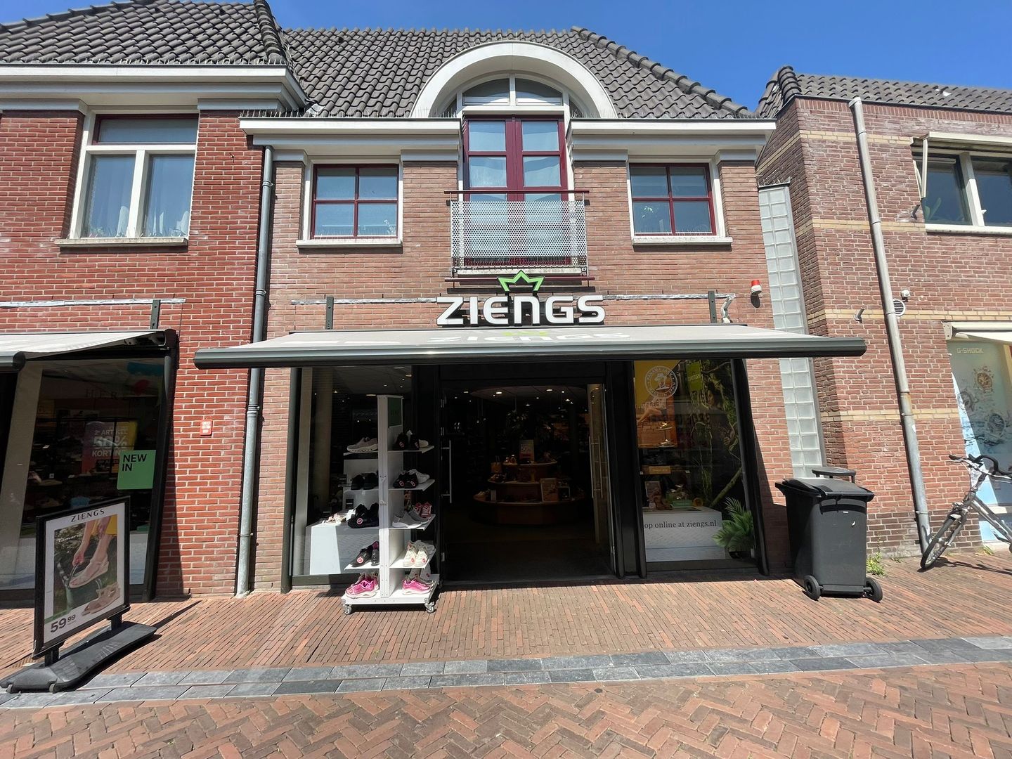 Bekijk foto 1 van Singel 40