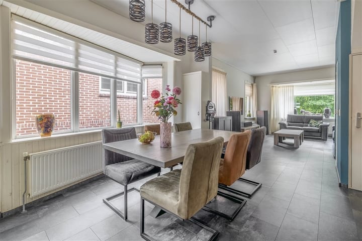 Foto 2 van Langeleegte 112