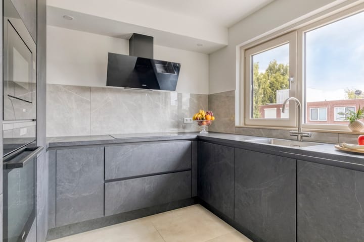 Foto 12 van Leonard Springerlaan 172