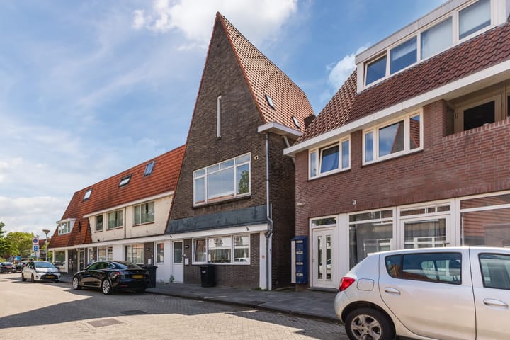 Foto 3 van Pastoor van Arslaan 5