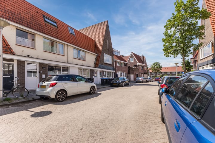 Foto 14 van Pastoor van Arslaan 5