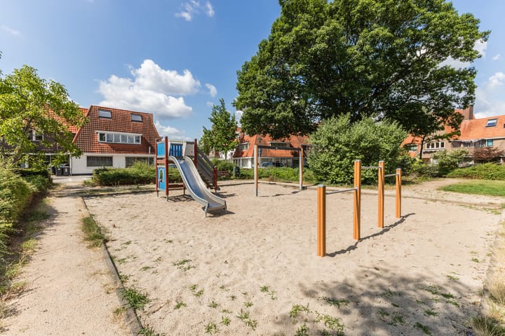 Foto 17 van Pastoor van Arslaan 5