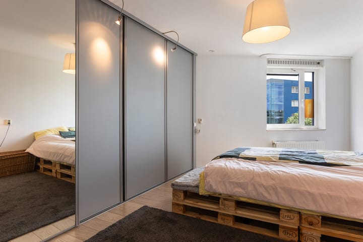 Photo 13 of Linie 575