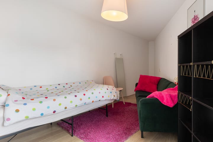 Photo 14 of Linie 575