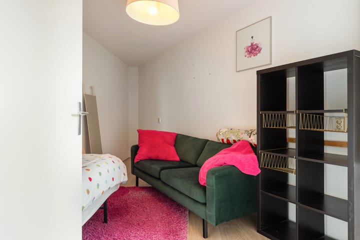 Photo 16 of Linie 575