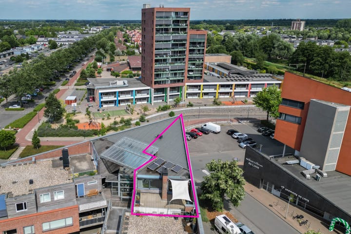 Photo 38 of Linie 575