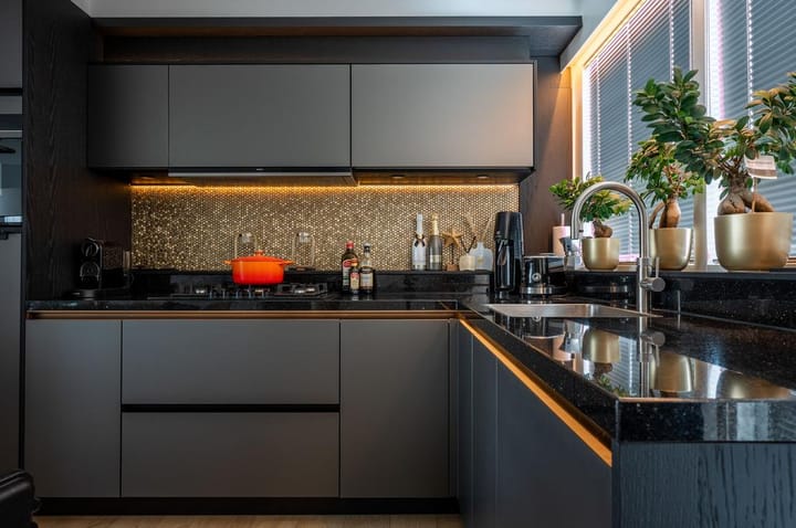 Foto 12 van Maasboulevard 18-F