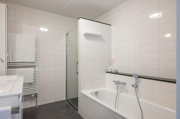 Foto 22 van Maasboulevard 18-F