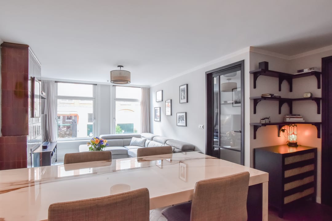 Photo 13 of Van Oldenbarneveldtstraat 86-1