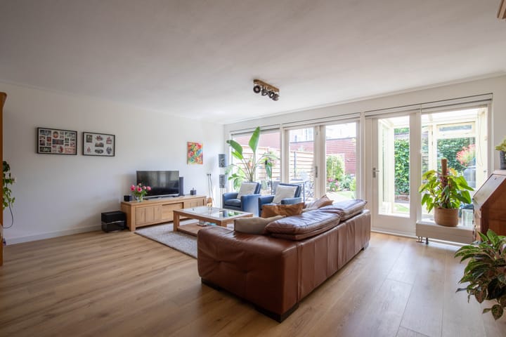 Foto 2 van Schoorsteen 12