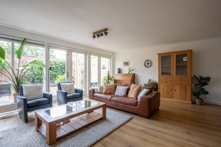 Foto 10 van Schoorsteen 12