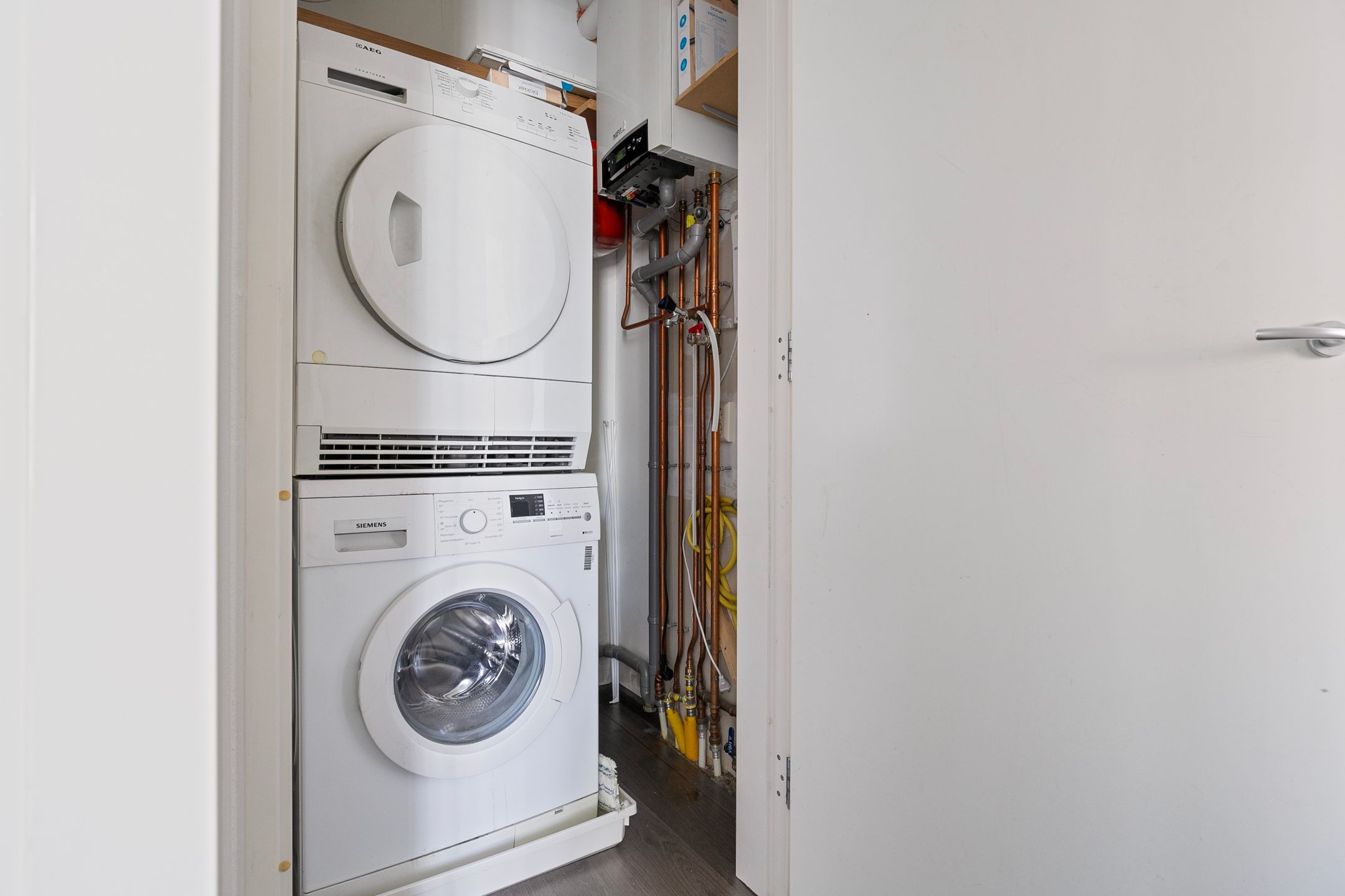 Photo 21 of Breedstraat 12-A