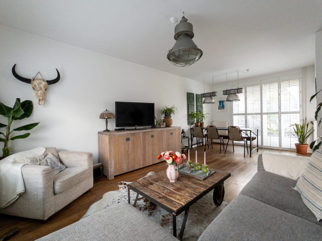 Foto 2 van Papegaaistraat 43