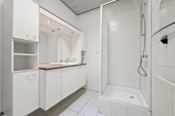 Foto 19 van De Genestetlaan 80